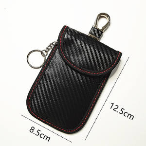 Автомобильный чехол из углеродного волокна с защитой от кражи - Product Image 1