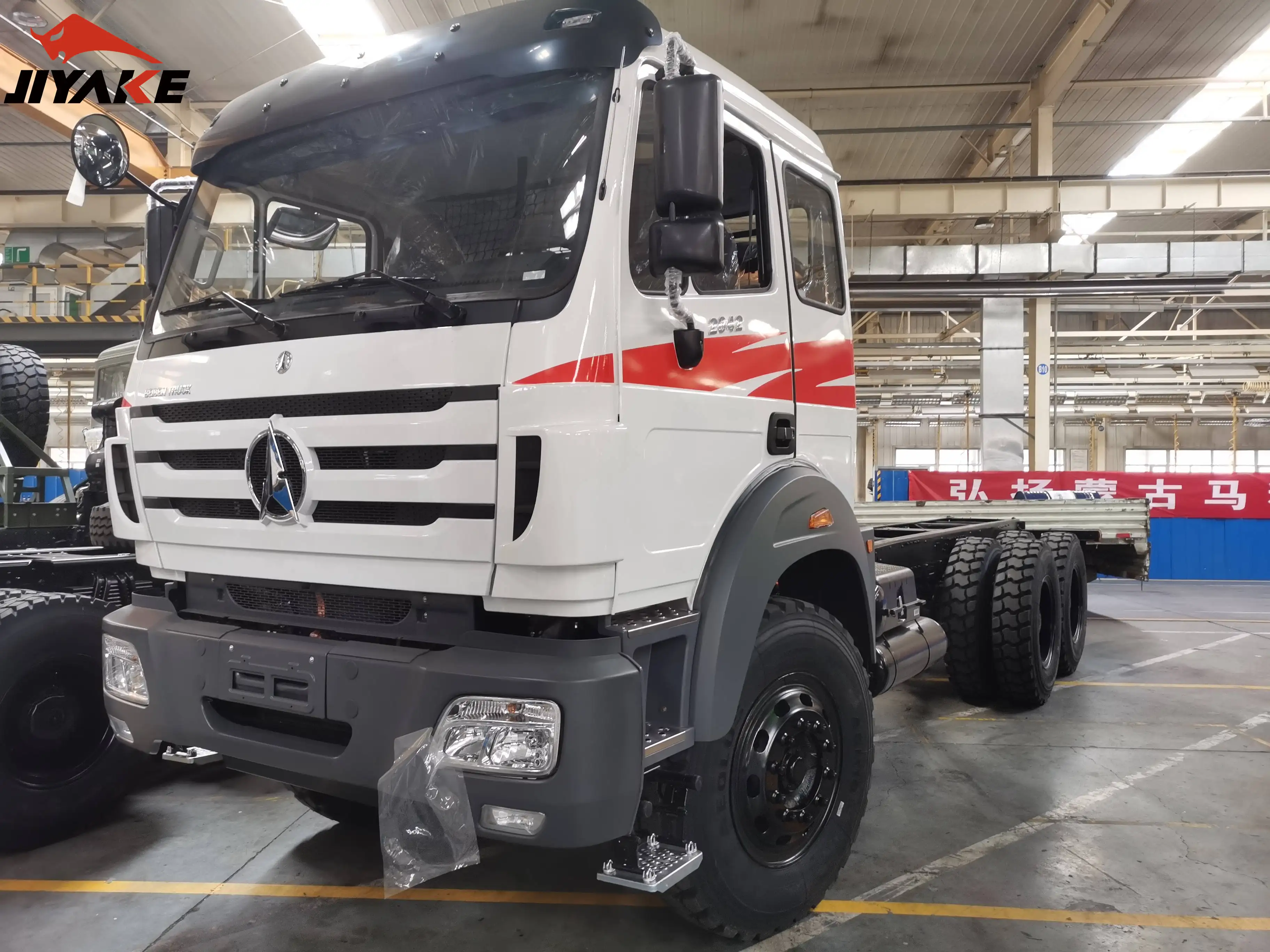 New North Benz Beiben 6X6 4X4 6X4 380HP V3 Truk Trailer Traktor untuk Baru atau Bekas