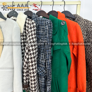 2025年批发二手高品质超等级短款针织冬季时尚百搭女式夹克经典花呢 - Product Image 5