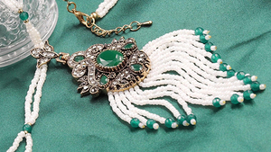Collier en alliage coloré Mala Bead Landing Charm Chain Boho Custom Name Necklace Wholesale - Product Image 5