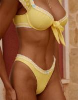 Offre Spéciale – Ensembles de micro-bikinis sexy en tissu texturé avec logo personnalisé, effet push-up, nœud frontal et dentelle, pour femmes et jeunes filles – Tenues de plage