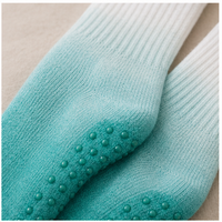 Chaussettes de yoga et de Pilates mi-longues antidérapantes à dégradé, respirantes, à séchage rapide, en coton anti-transpiration, technique tricotée pour l'automne
