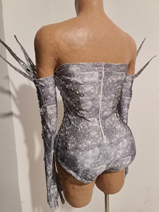 Body intero da designer per feste di compleanno con guanti, tuta da club da donna, body da showgirl per performance di danza, outfit da festival - Product Image 4