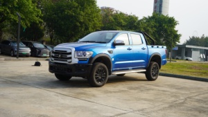 DONGFENG Forthing P8 Diesel Turbo Euro VI RHD 4x4 Norme d'émission Euro VI Pneus Sièges foncés Éclairage LED Pick-up - Product Image 3