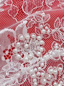 Luxe blanc mariée 3m cils dentelle broderie Tulle dentelle <span class=keywords><strong>tissu</strong></span> élégant mariage français Chantilly maille dentelle <span class=keywords><strong>tissu</strong></span> <span class=keywords><strong>robe</strong></span> femmes - Product Image 5