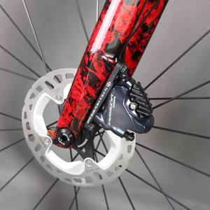 Juego completo de ruedas de carbono para bicicleta de <span class=keywords><strong>carretera</strong></span>, juego de ruedas de carbono Ultegra R8020, freno de disco de cable oculto completo con ondulación de agua roja - Product Image 4