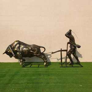 等身大 ファイバーグラス製 バッファロー 樹脂製 動物彫刻 リアルなカスタマイズ対応 ガーデンデコレーション アウトドア 感謝祭 ハロウィン - Product Image 4