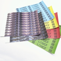 Оптовые недорогие RFID/NFC-браслеты F08 из бумаги Tyvek с возможностью цифровой шелкографии и струйной печати для мероприятий, свадеб, выпускных