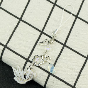 Breloque de téléphone portable perlée faite à la main, porte-clés Y2K, porte-clés anime mignon avec ailes de poisson et étoiles, cadeau pour petite amie - Product Image 3