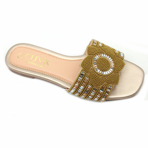 Nuove Infradito Estive da Donna con Design Versatile, Decorazioni in Perle e Strass, Traspiranti e Semplici - Product Image 2