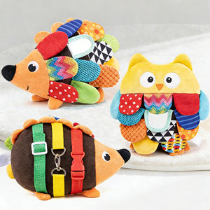 Jouet en peluche éducatif pour bébé avec différents matériaux pour aider le bébé à sentir et à toucher - Product Image 6