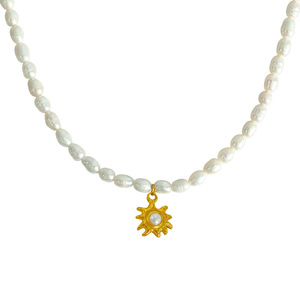 Collier de perles d'eau douce avec pendentif soleil, chaîne de clavicule en or de qualité AA, à porter au quotidien - Product Image 5