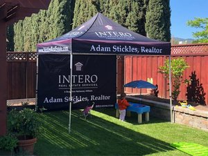 Tente d'exposition pliante durable personnalisée Grand <span class=keywords><strong>chapiteau</strong></span> d'extérieur avec logo coloré Tente d'affaires d'extérieur bon marché à vendre - Product Image 4