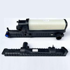 Tutti i tipi di serbatoi in plastica per radiatori automatici per <span class=keywords><strong>BMW</strong></span> E36 PA66 WGF30 % serbatoio <span class=keywords><strong>radiatore</strong></span> OEM 1723528 1468469 - Product Image 2