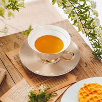 Ensemble tasse à café et soucoupe en céramique de Jingdezhen, tasses en porcelaine haut de gamme, luxe léger, 200 ml, cadeau idéal pour le thé de l'après-midi pour les collègues