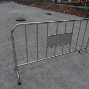Barrière de sécurité routière en acier inoxydable de 1000 mm avec 38 tubes, pour contrôle des foules, stationnement et protection IP65 - Product Image 5
