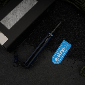 Navaja Táctica de Bolsillo AXIS BM290 con Hoja de Acero Inoxidable de Punta Caída, Mango de Fibra de Nylon, Orificio para el Pulgar - OEM - Product Image 2
