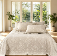 Couverture décorative - Floral Charm Embrace
