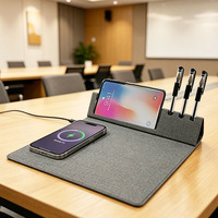 Chargeur sans fil rapide Qi multifonctionnel, tapis de souris avec emplacement intégré pour stylo et support de téléphone, organiseur de bureau, tapis de rangement pour la maison