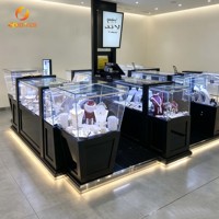 Présentoir à bijoux noir classique avec éclairage LED et verre trempé pour colliers, idéal pour les magasins de détail