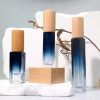 Coloré Pas Cher Portable Miniature Gradient Couleur Carré Flacons De Bouteille De Parfum En Verre Avec Pulvérisateur Mini Bouteilles De Parfums D'origine