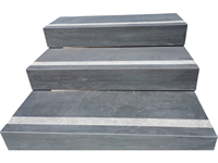 Dalles de sol en pierre calcaire gris foncé naturel flamé, découpées sur mesure, de la marque HWF STONE - Durables, installation facile, garantie 5 ans et plus, pour extérieur