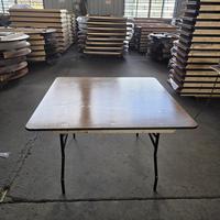 Table pliante carrée en contreplaqué 120*12cm pour fêtes et événements en extérieur