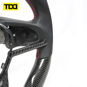 Volant en fibre de carbone véritable fabriqué en usine TDD, adapté aux Nissan 350Z 370Z GTR G35 G37 FX35 M35, sur mesure - Product Image 4