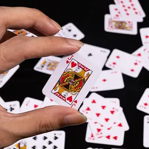 Cartes de poker miniatures format poche en papier unisexe pour fêtes, mariages, événements d'entreprise, voyages quotidiens, jeux de divertissement - Product Image 4