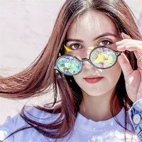 Lunettes de soleil kaléidoscope en gros, lunettes rondes arc-en-ciel tendance, lunettes à lentilles prismatiques psychédéliques pour les fêtes