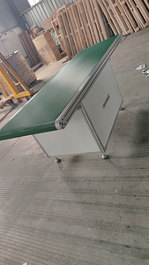 Máquina de Coser Industrial RONMACK RM-902 con Mesa de Banda Transportadora Sincrónica, Puntada Recta, Computarizada, Nueva, para Uso Doméstico - Product Image 6