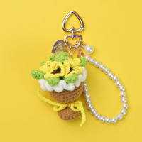 Porte-clés Bouquet de Fleurs au Crochet Fait Main Adorable avec Fermoir Cœur, Breloque de Sac avec Chaîne de Perles, Pendentif Rose Tournesol pour Femme, Cadeau de Saint-Valentin