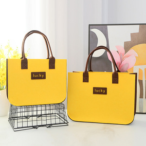 Bolsa de Compras Plegable Reutilizable de Fieltro con Asa de Tela No Tejida y Correa para el Hombro, Ideal para Almacenamiento en el Hogar y Publicidad Exterior - Product Image 1