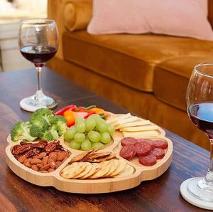 طبق عشاء خشبي دوار على شكل عباد الشمس صديق للبيئة متعدد الأقسام من الخيزران للمنازل والفنادق والتخييم - منقوش للمكسرات والحلويات - Product Image 1