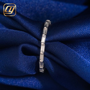 Anillo de Eternidad Completo de Plata de Ley S925 con Diamante Cultivado en Laboratorio, Corte Esmeralda, Anillo de Boda Chapado en Rodio, Joyería Fina para Mujer - Product Image 4