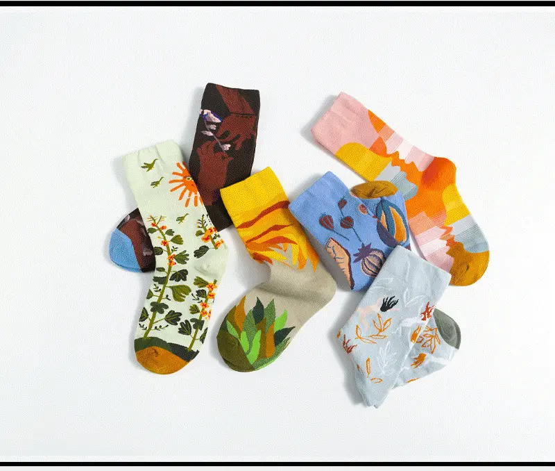 2020 autumn France design colorful hand painting birds flowers creative cotton socks couple socks