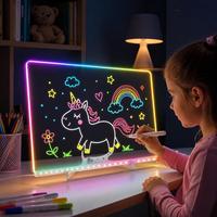 Lampe de bureau LED carrée en acrylique avec tableau d'affichage lumineux, changeant de couleur RGB/blanc chaud, surface d'écriture réutilisable pour salon