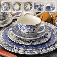 Service de table en céramique bleu vintage de luxe à motif floral festonné, assiettes et bols en porcelaine française embossée, résistant au micro-ondes