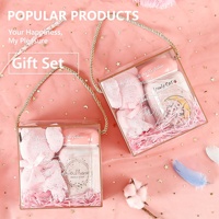 Coffret Cadeau Rose pour Femme : Sac à Main, Serviette et Tasse – Idéal Anniversaire, Mariage, Saint-Valentin