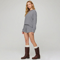 Ensemble pyjama rayé à manches longues pour femme, haut court à col rond et short à cordon de serrage, 2 pièces, décontracté, en polaire respirante, pour la détente