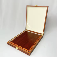 Boîte à trophées et médailles personnalisable en bois brun écologique avec gravure, design pliable pour événements sportifs