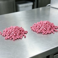 Gránulos de PVC Rojo Rosa Resistentes a la Intemperie para Perfiles, Grado de Extrusión