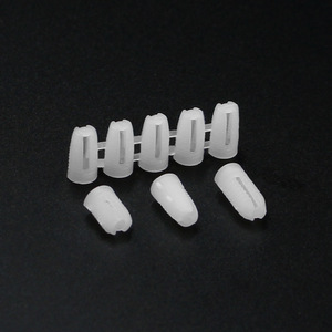 ปลั๊กระบายน้ำแบบชิ้นเดียว พลาสติกขยายตัวได้ 5x8 5x10 5x12 สำหรับเฟอร์นิเจอร์ ตู้ ประตู ติดตั้งง่าย - Product Image 1