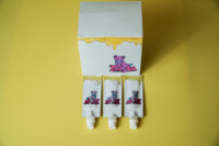 Boîtes en carton rigide de luxe OEM Golden Horse Choco Miel en acier, emballages Rhino VVIP, UV Le Cheval Noir