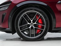 Nouveau Xiaomi YU7 GT Rouge Cerise, SUV Électrique Haute Performance, Transmission Intégrale, Double Moteur, Accélération Rapide, Véhicule Électrique à Énergie Pure, Luxe et Mode