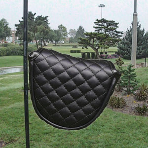 Housse de putter de golf sur mesure Xiamen TB en PU, résistante à l'eau, avec fermeture magnétique et motifs brodés 3D - Product Image 3