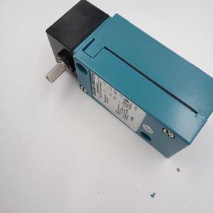 LSA1A-1B Travel Limit Switch Sensor Spot 20 Original and New LSA1A-1B LSA1A-1B LSA1A-1B - Product Image 2