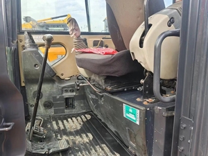 เครื่องขุดขนาดเล็กมือสอง HITACHI CE เครื่องขุดขนาดเล็กของแท้จากญี่ปุ่น5Ton ZX50U - Product Image 6