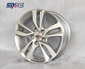 Vente chaude d'usine jantes de voiture de rechange 15 pouces 5 trous R15x6.5j/PCD5x105 couleur argent jantes de voiture de tourisme pour Kovacs - Product Image 1