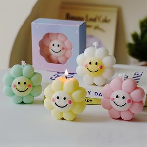 Vela Aromática Decorativa para el Hogar, Creativa, para Cumpleaños, Festivales y Fiestas, con Diseño <span class=keywords><strong>de</strong></span> Girasol Sonriente, Venta al por Mayor - Product Image 2